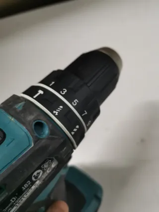 Taladro percutor Makita original 18v