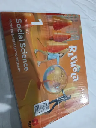 Social Science. 1 Primaria. Revuela. Comunidad ...