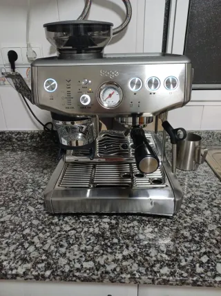 Cafetera sage barista express