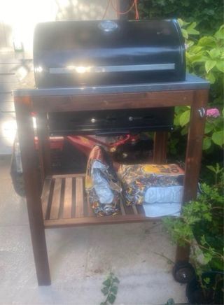 Barbacoa Carbón IKEA Madera Metal Negra y madera