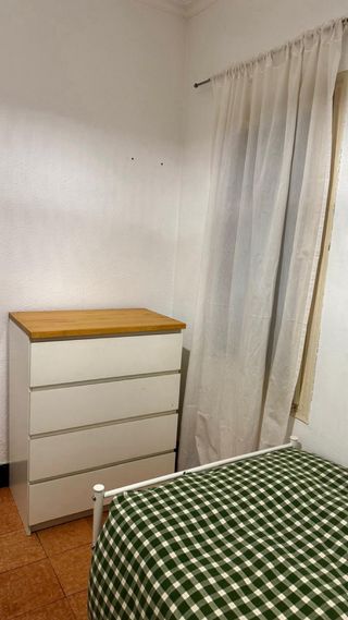 Habitacion en alquiler solo chica