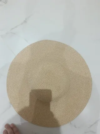 Gorro de paja nuevo