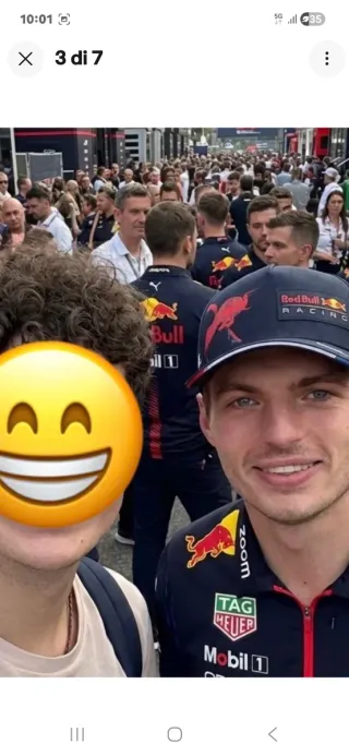 Casco 1:2 Max Verstappen autografato di persona