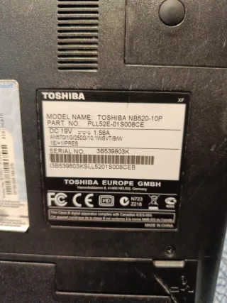 Mini portátil Toshiba NB520