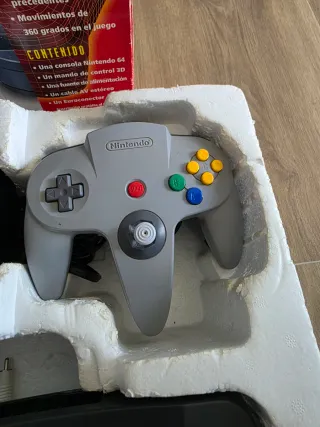 Console Nintendo 64 con scatola originale