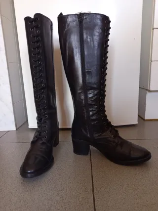 Botas altas de piel