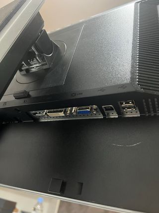 Monitor Dell P2210 Profesional 22 Ergonómico