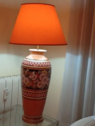 Lámpara cerámica artesanal - Luz cálida y acogedor