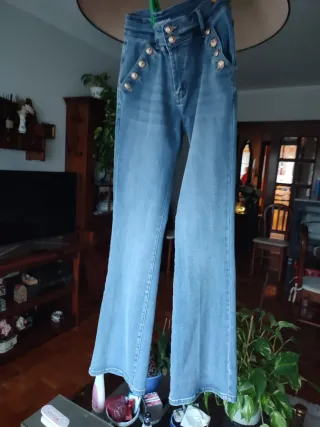 Vaqueros Zac & Zoe bootcut nuevos con etiqueta