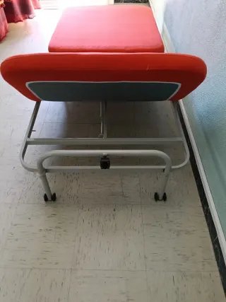 Cama Plegable Naranja y Gris