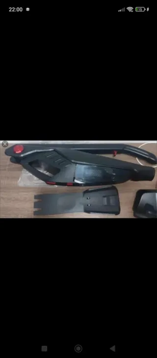 Aspirador de mano DEIK con accesorios