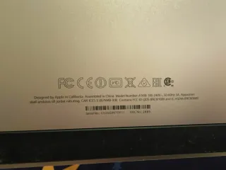 iMac Apple – pantalla grande + teclado y ratón