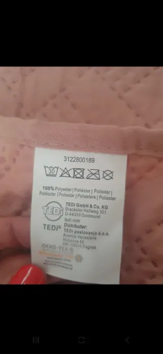 Colcha rosa Tedi. Nueva