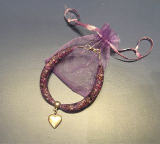 Braccialetto con ciondolo cuore nuovo fatto a mano