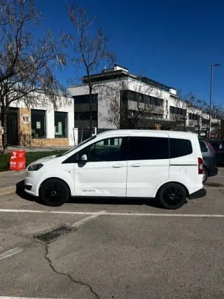 Ford Tourneo Courier CAMPER