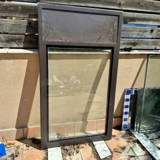 Ventana con persiana 795x1435mm
