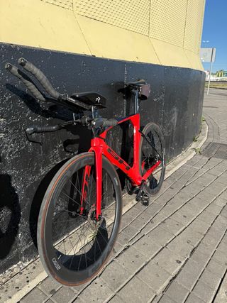 BICICLETA CONTRARRELOJ / TRIATLON BH Aerolight TT