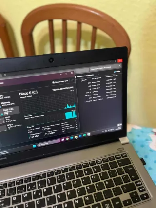 Portátil de Alta Gama – Batería NUEVA + raton