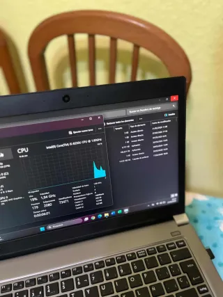 Portátil de Alta Gama – Batería NUEVA + raton