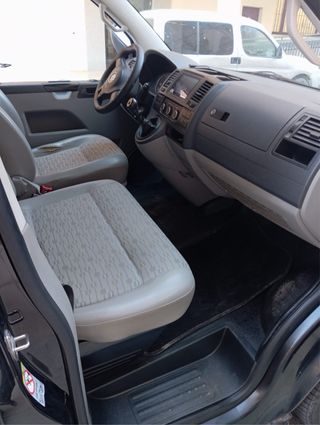 Volkswagen Transporter T5 2010