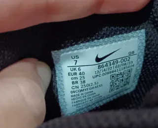 Zapatillas Nike Negras y Blancas