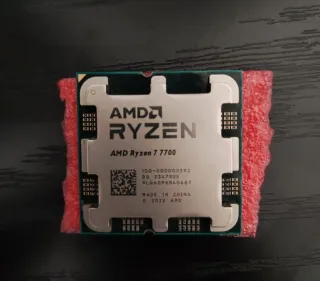 AMD Ryzen 7 7700