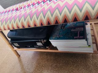 Banco tapizado zig-zag madera