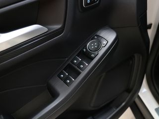 Ford Kuga 2.5 Duratec FHEV ST-Line X 4x2 Auto 132 kW (180 CV)