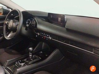 Mazda 3 2.5L E-SKY G MHEV 103kW Centre-line