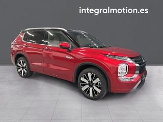 Mitsubishi Outlander PHEV First Edition 4WD