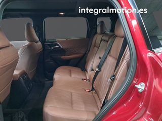 Mitsubishi Outlander PHEV First Edition 4WD