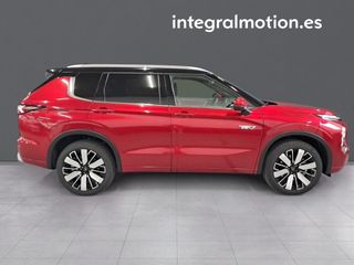 Mitsubishi Outlander PHEV First Edition 4WD