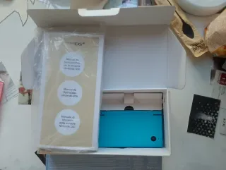 Nintendo DSi Azul con Caja