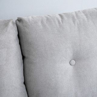 Sofá de 2 Plazas Moderno en Estilo Nórdico con Respaldo Acolchado, en Poliéster y Madera, 145X76X88 Cm, Gris Claro