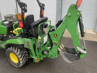 Tractor John Deere 1025R (2019) - 397h