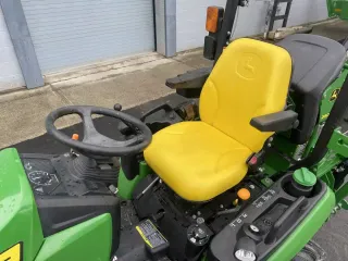 Tractor John Deere 1025R (2019) - 397h