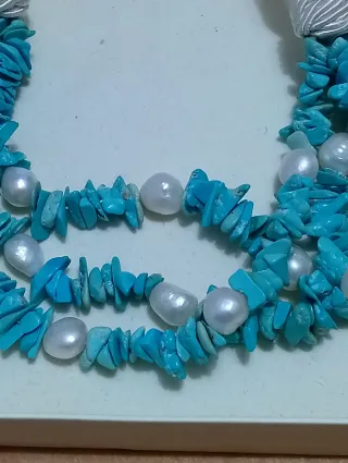 Collana con  turchese e perle scaramazze