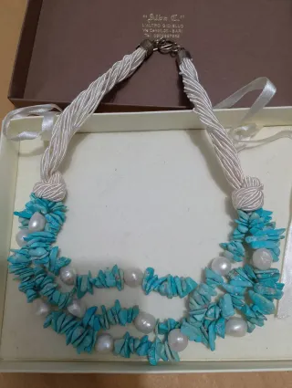 Collana con  turchese e perle scaramazze