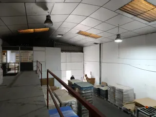 Nave industrial el portal