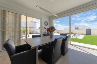 Chalet en venta en Centro en Torrevieja