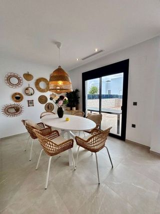 Chalet en venta en Benejúzar