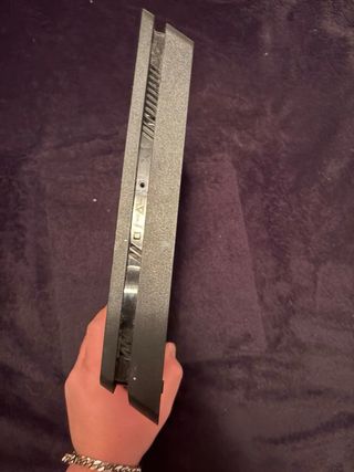 PS4 + 2 Mandos + GTA V (Precio negociable)