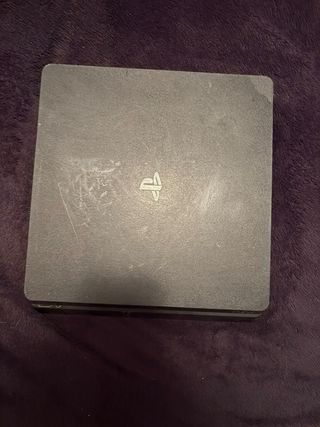 PS4 + 2 Mandos + GTA V (Precio negociable)