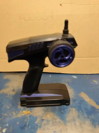 Radio control Emisora 2,4G Mando FS-GT2