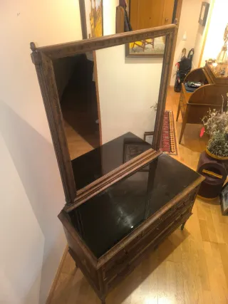 Tocador antiguo madera y cristal