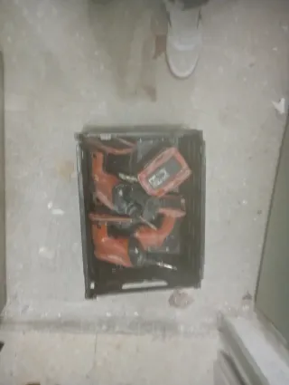 Taladro y atornillador Hilti