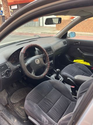 Volkswagen Golf 2005