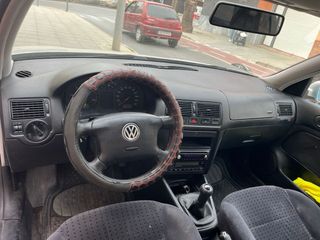 Volkswagen Golf 2005