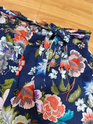 Shorts florales Stradivarius Talla L