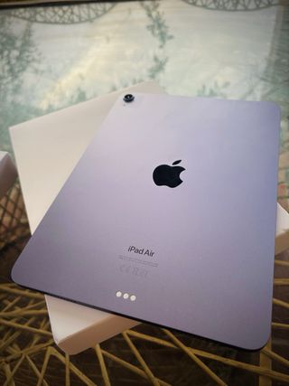 iPad Air 5 M1 + GARANTIA + Funda y Teclado